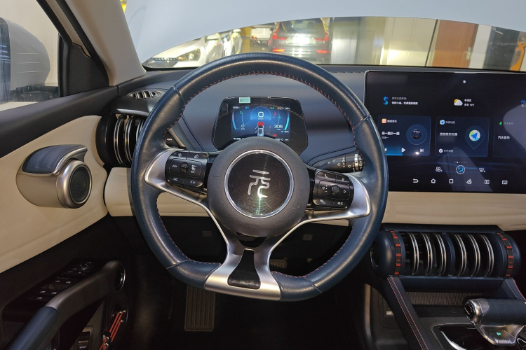 BYD Yuan Plus 2023 изображение автомобиля #11