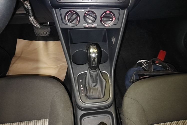Volkswagen Polo 2016 #18 Volkswagen Polo 2016 car image #18