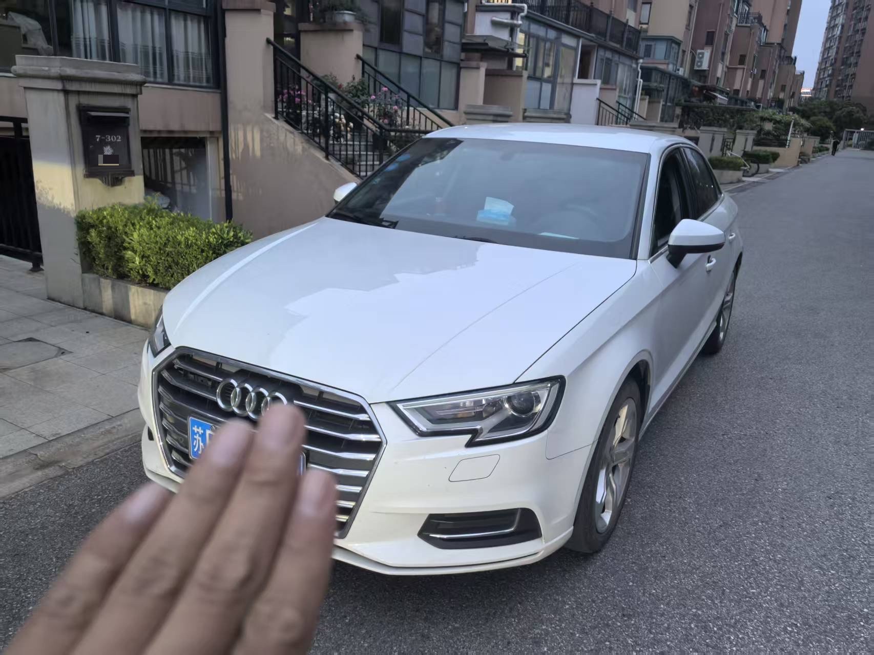 2019 2019 car image