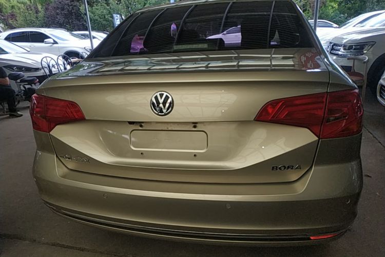 Volkswagen Bora 2017 #6 Volkswagen Bora 2017 car image #6