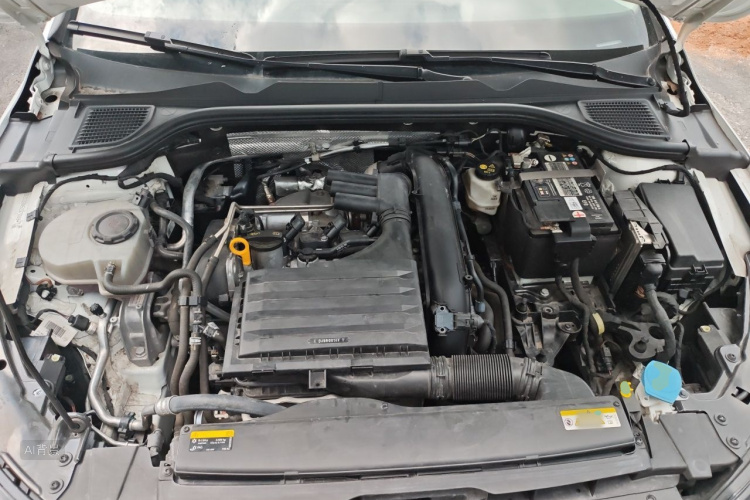 Volkswagen Golf 2022 immagine di auto #22