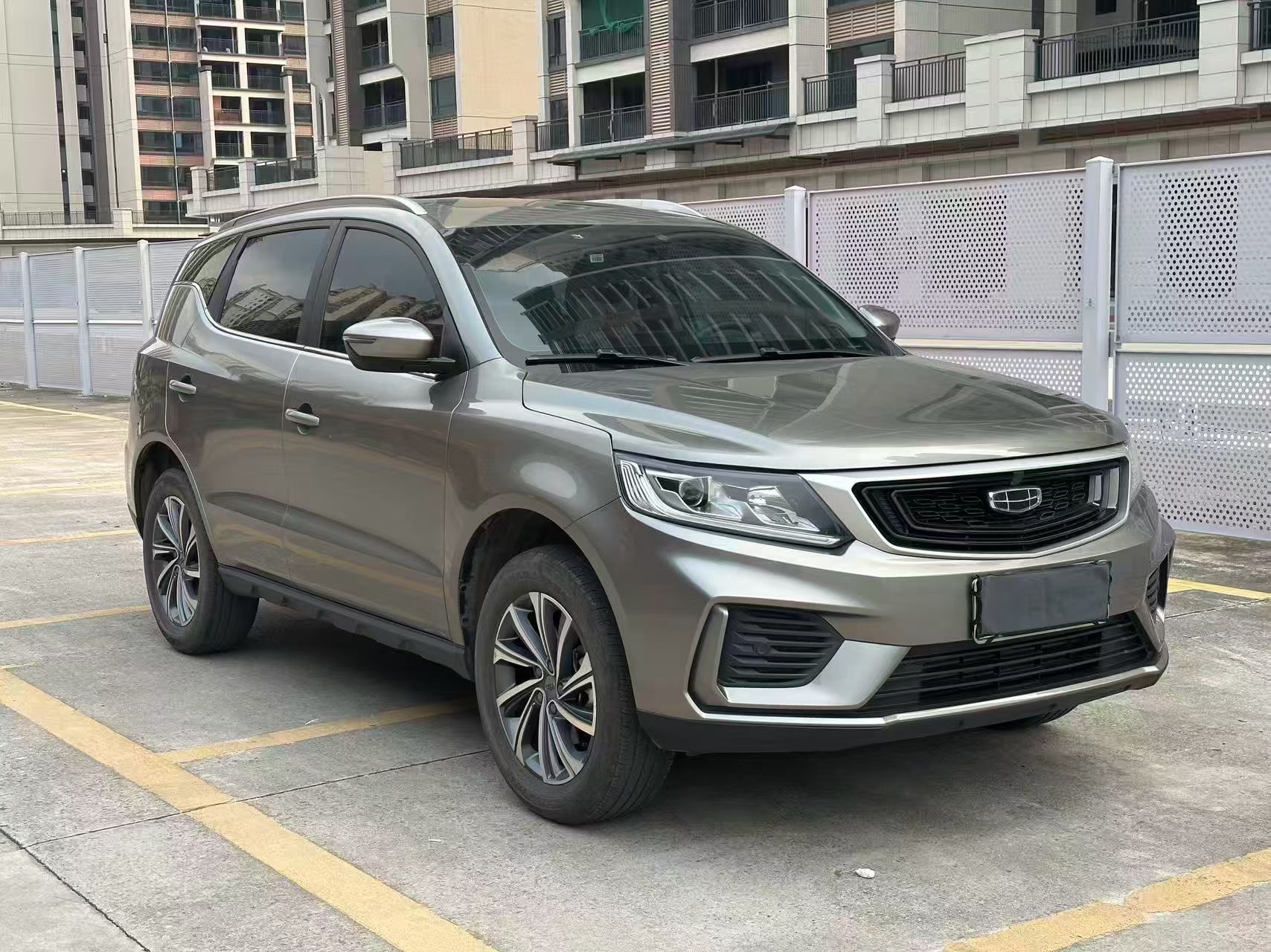 GEELY Vision X6 2021 car image #3