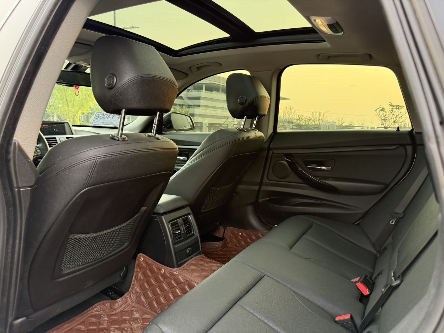 BMW 3 Series GT 2017 #6 BMW 3 Series GT 2017 car image #6