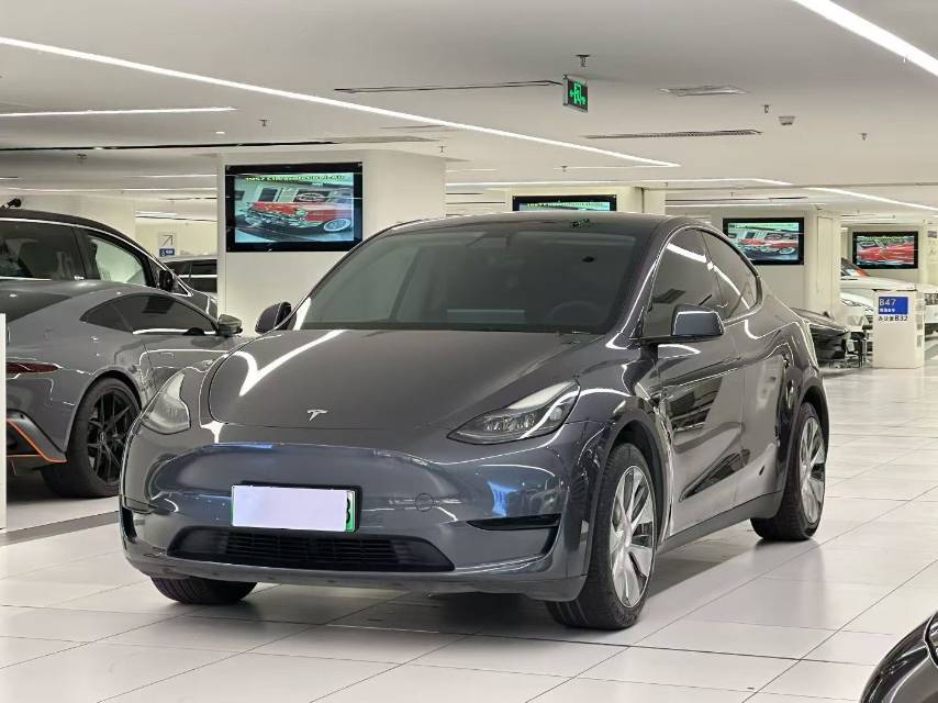 Tesla Model Y 2022 #2 Tesla Model Y 2022 car image #2