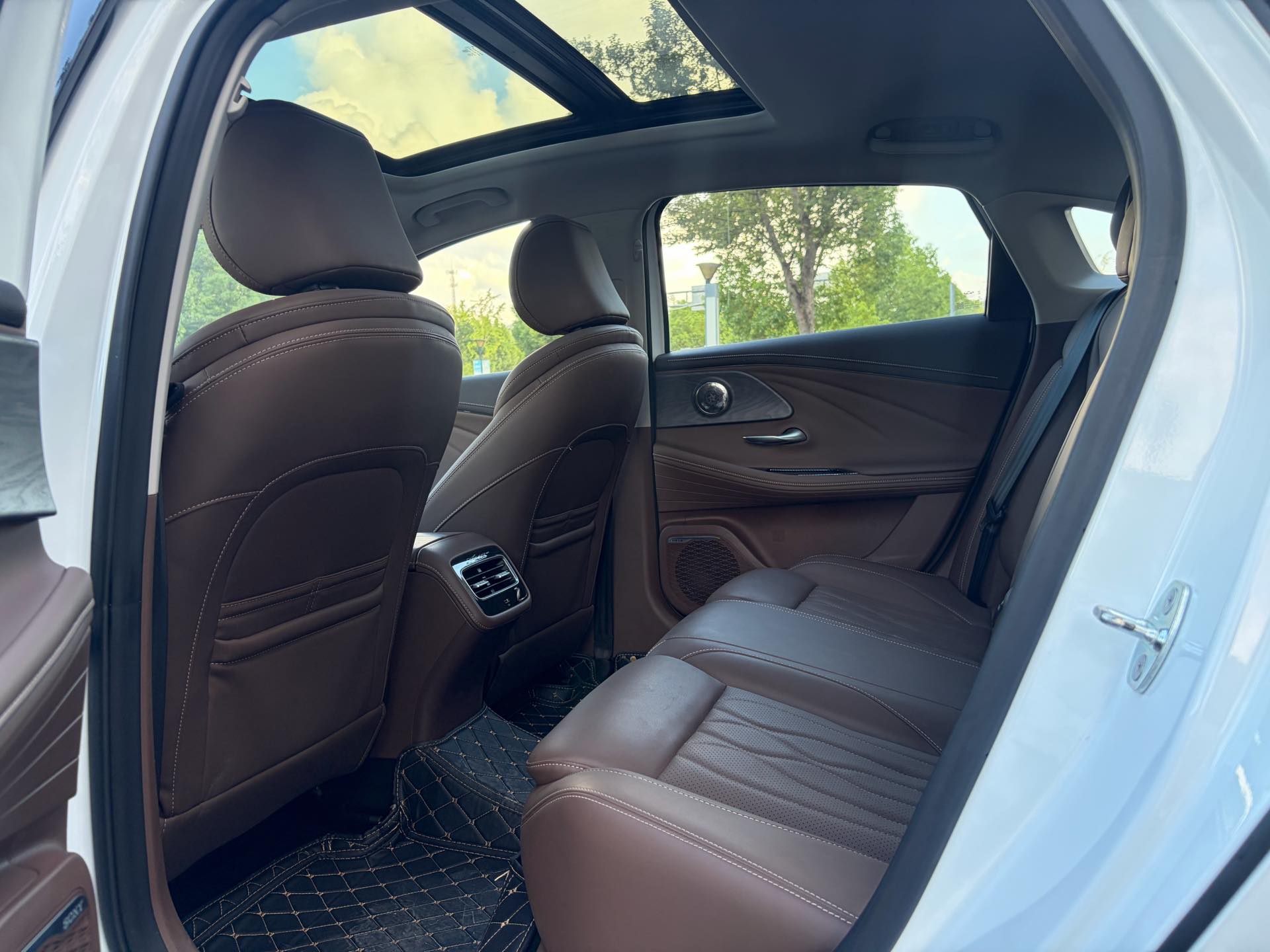 Chery Arrizo 8 2024 imagem de carro #9