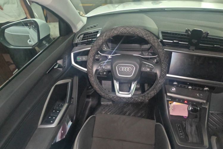 Audi Q3 2022 #15 Audi Q3 2022 car image #15