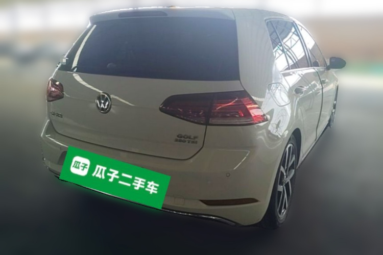 Volkswagen Golf 2020 car image #7