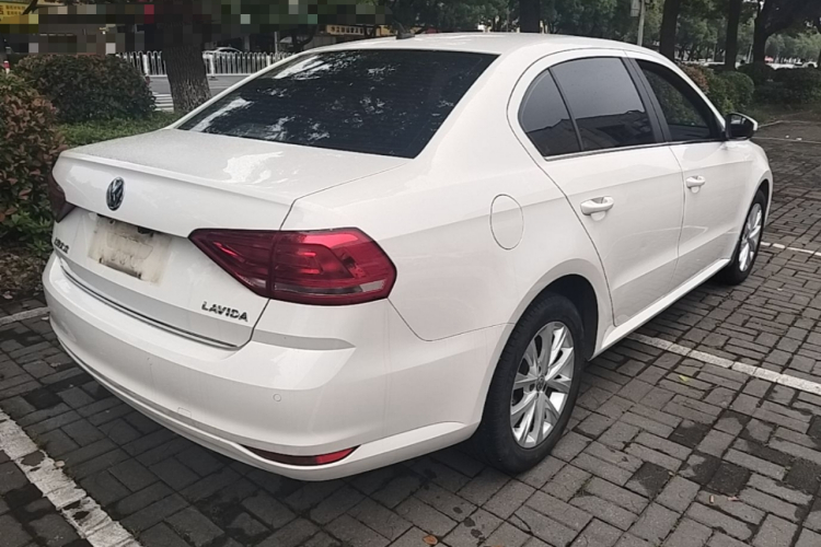 Volkswagen Lavida 2018 car image #7