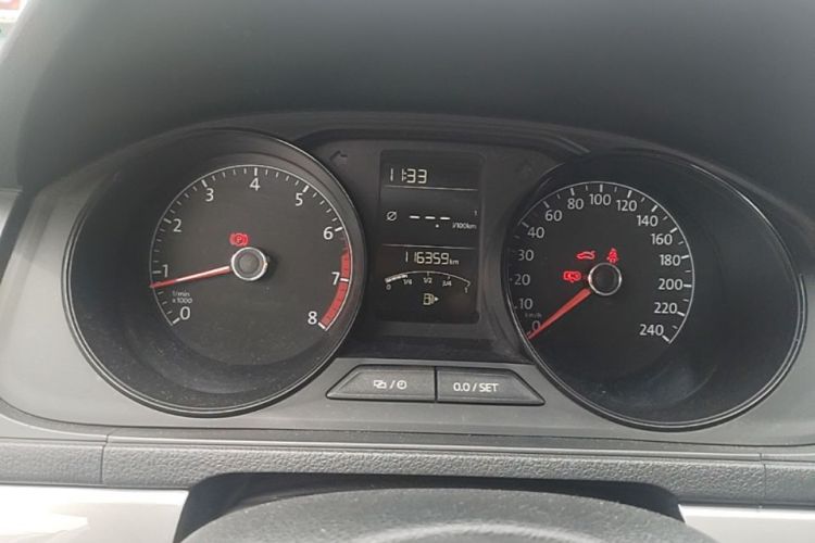 Volkswagen Lavida 2017 car image #13