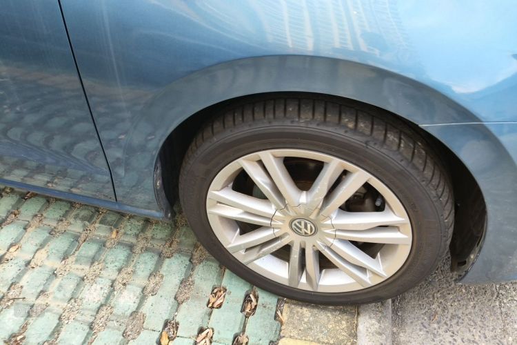 Volkswagen Golf 2017 car image #9