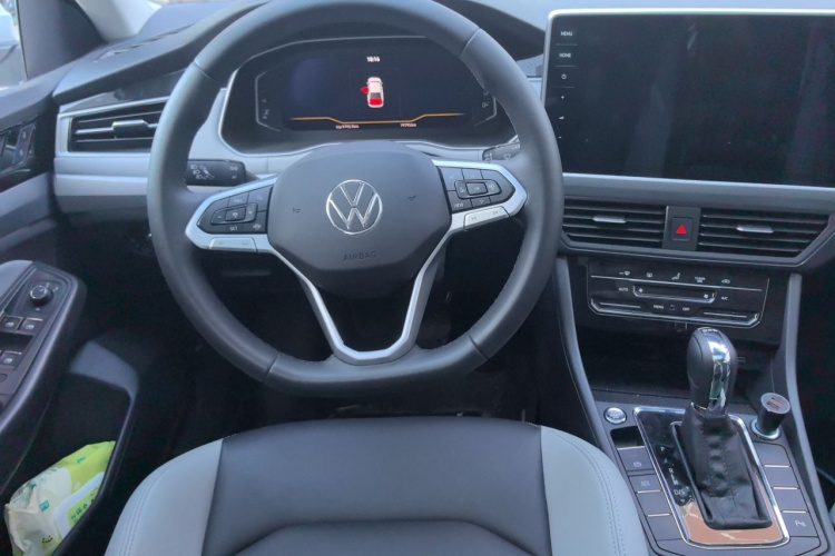 Volkswagen Bora 2023 #11 Volkswagen Bora 2023 изображение автомобиля #11