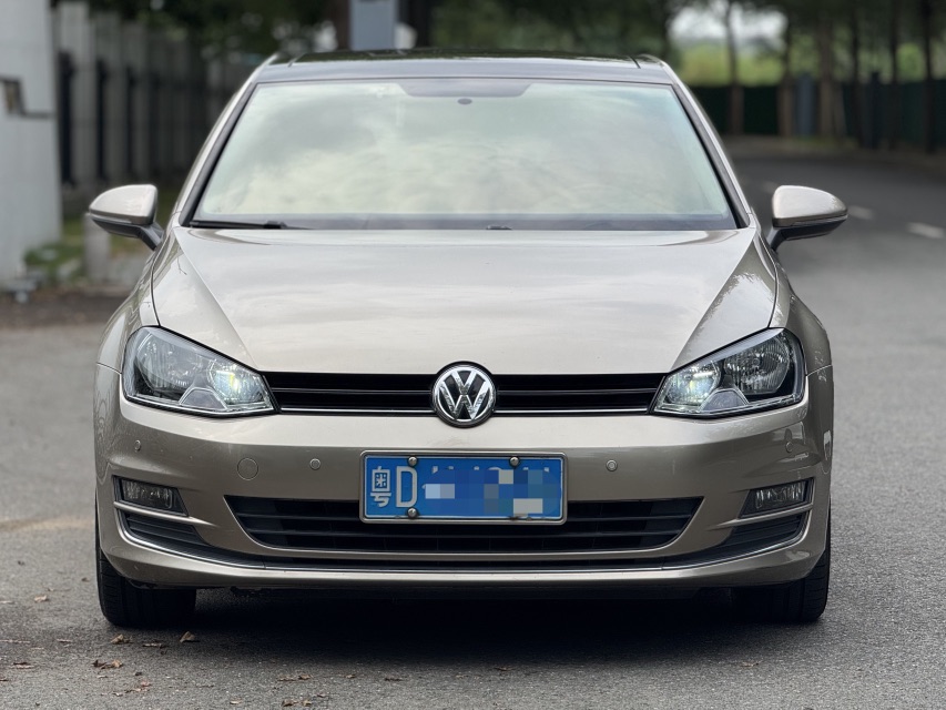 Volkswagen Golf 2016 car image #2