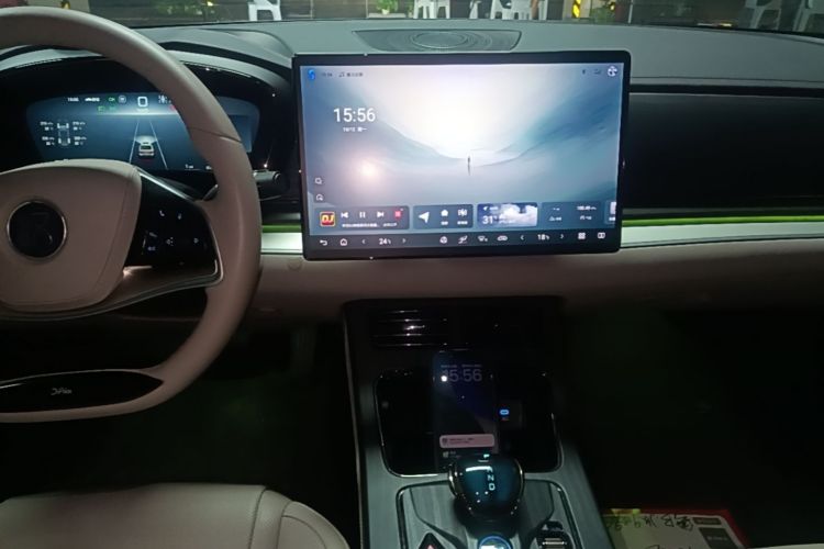 BYD Han 2024 immagine di auto #13
