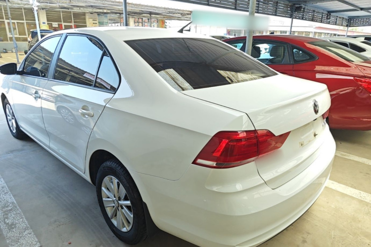 Volkswagen Santana 2017 car image #7