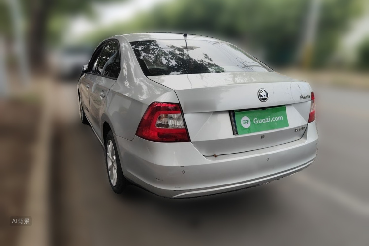 Skoda Rapid 2014 #5 Skoda Rapid 2014 image de voiture #5