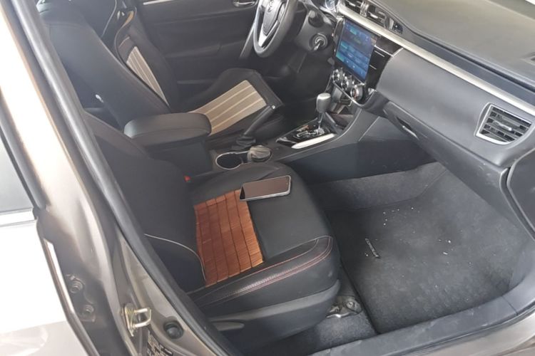 Toyota Corolla 2018 car image #24