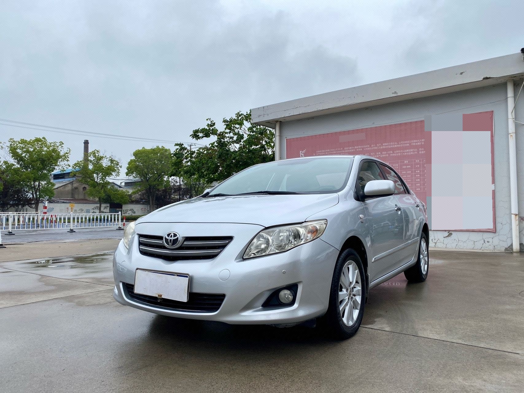 Toyota Corolla 2010 Toyota Corolla 2010 car image