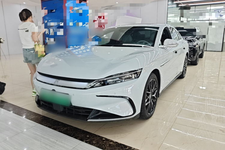 BYD Han 2025 #2 BYD Han 2025 car image #2
