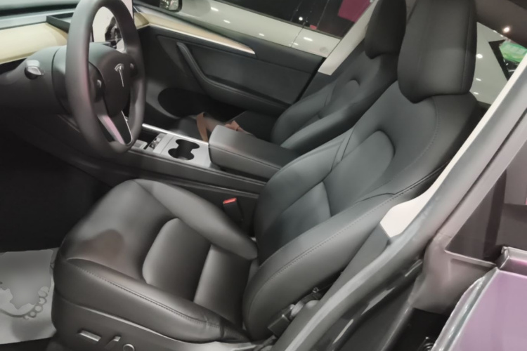 Tesla Model Y 2023 #15 Tesla Model Y 2023 car image #15