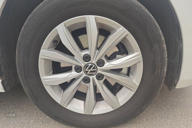 Volkswagen Polo 2023 car image #9