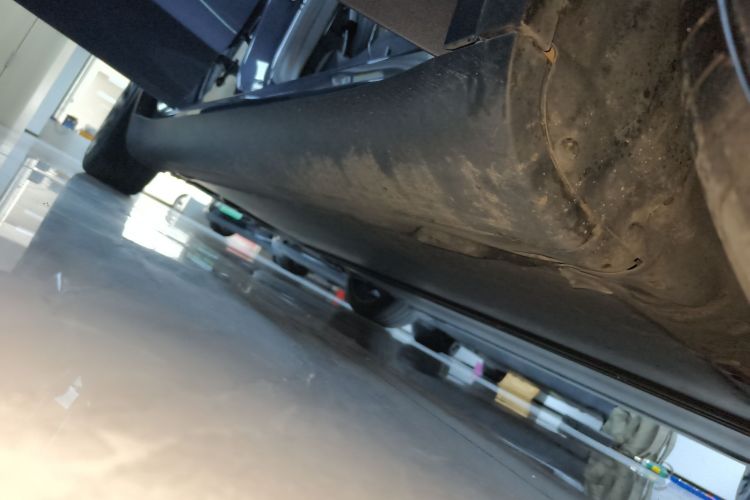 Tesla Model Y 2021 car image #26