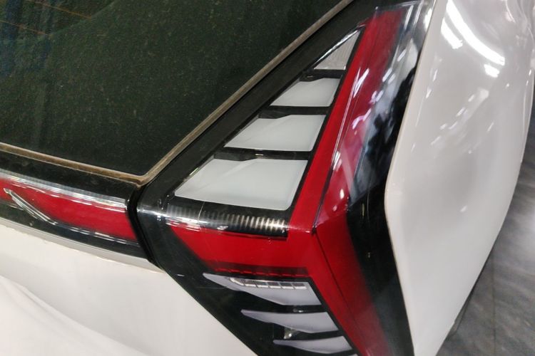 GEELY Boyue L 2024 car image #8