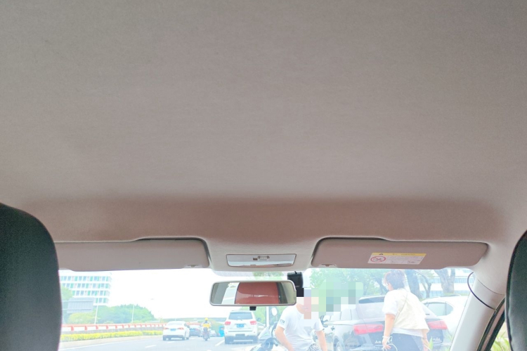 Volkswagen Santana 2017 car image #16