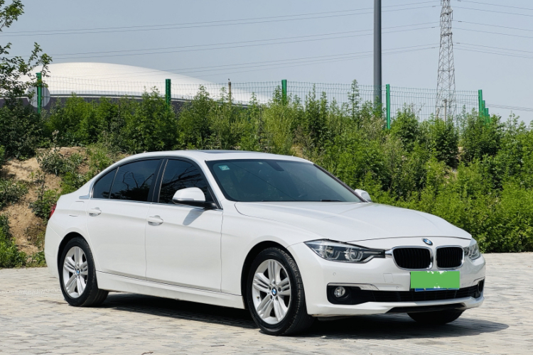 BMW 3 Series 2016 car image #3
