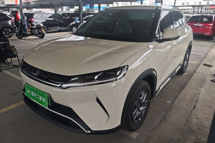 BYD YuanUP 2025 #2 BYD YuanUP 2025 car image #2