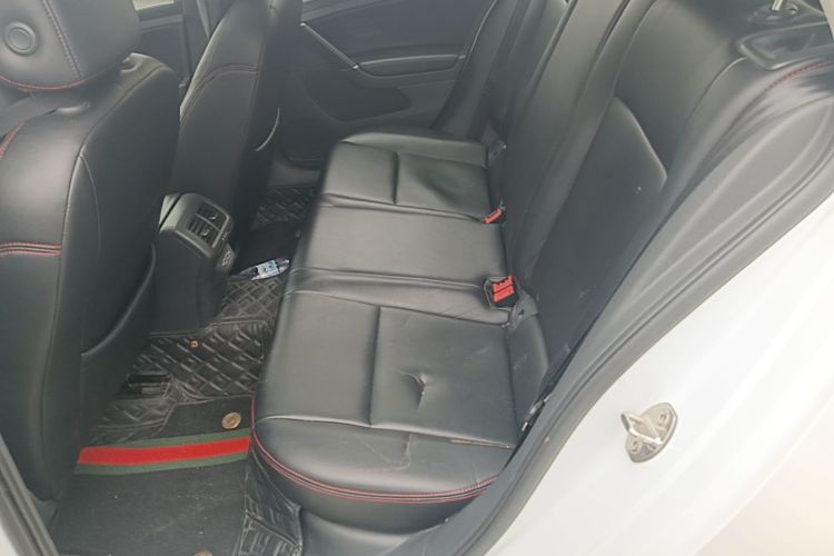 Volkswagen Golf 2019 #17 Volkswagen Golf 2019 car image #17