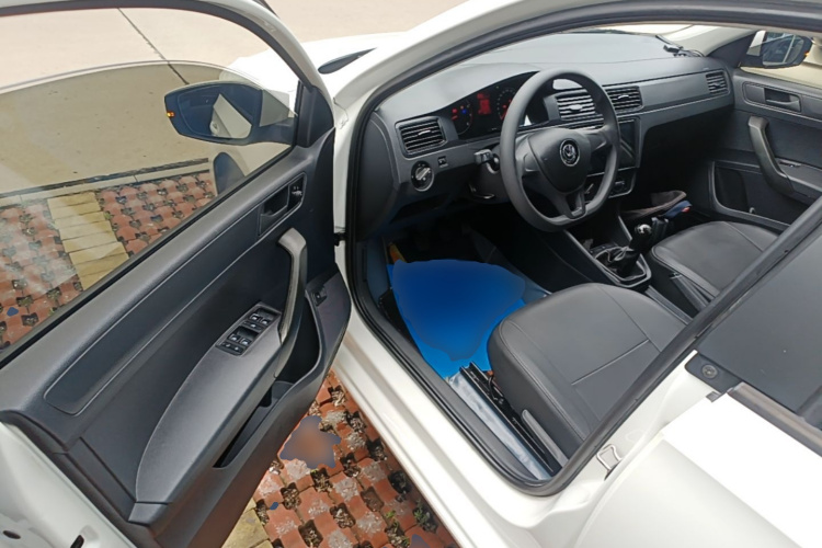 Volkswagen Santana 2021 #16 Volkswagen Santana 2021 car image #16