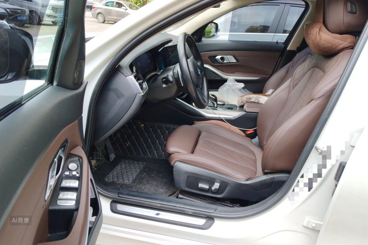 BMW 3 Series 2021 car image #18