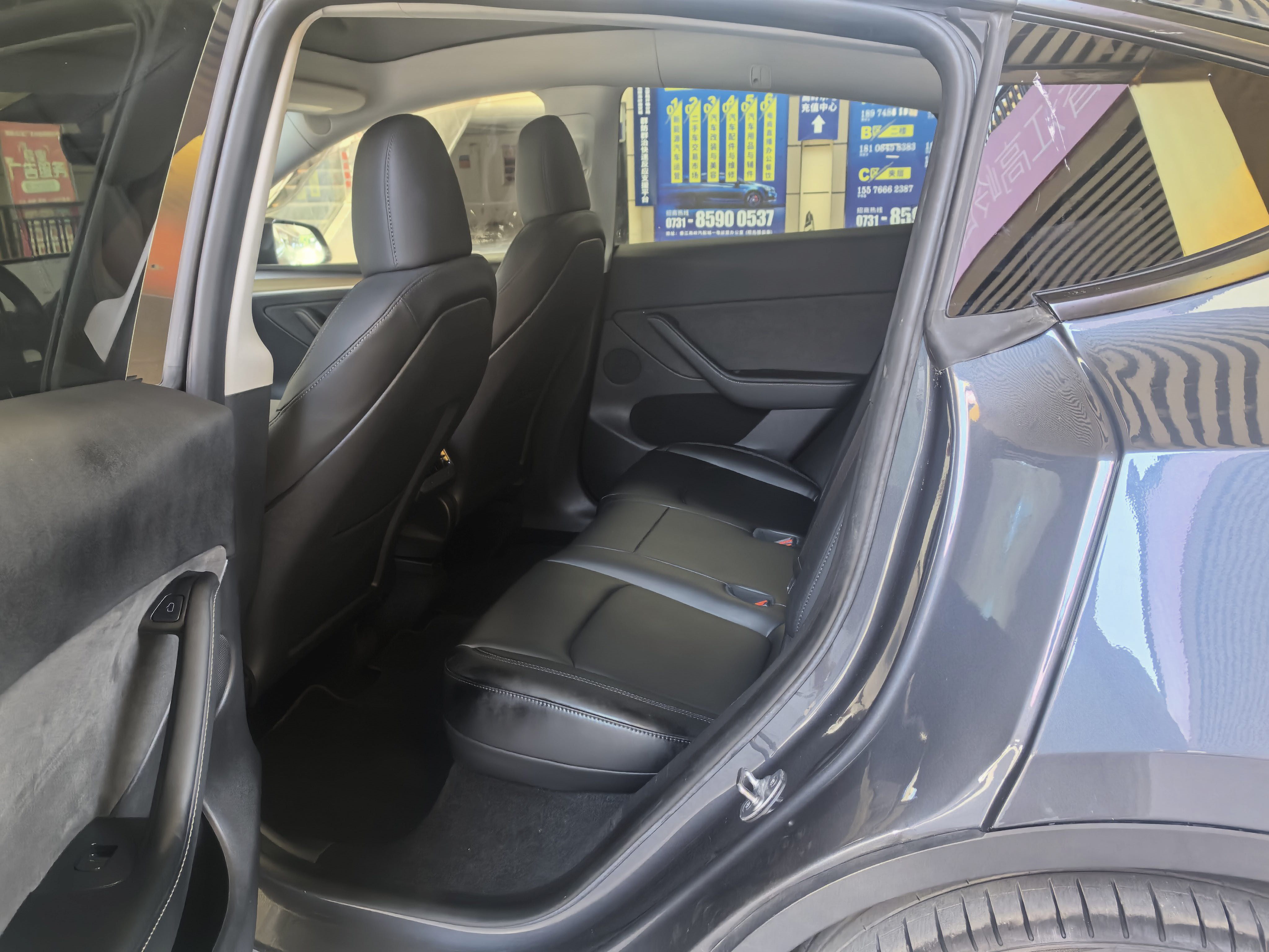 Tesla Model Y 2023 car image #7