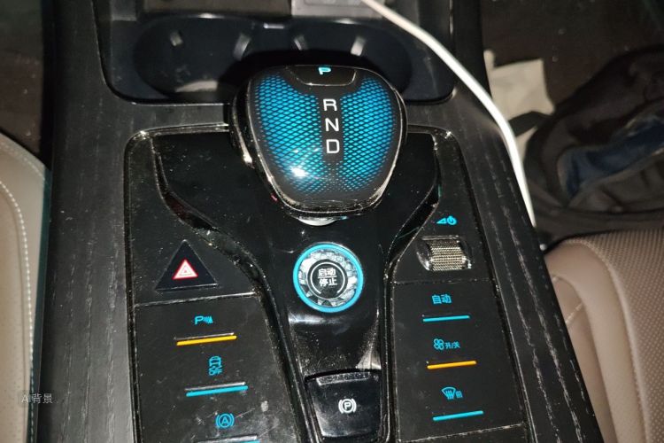 BYD Han 2023 car image #16