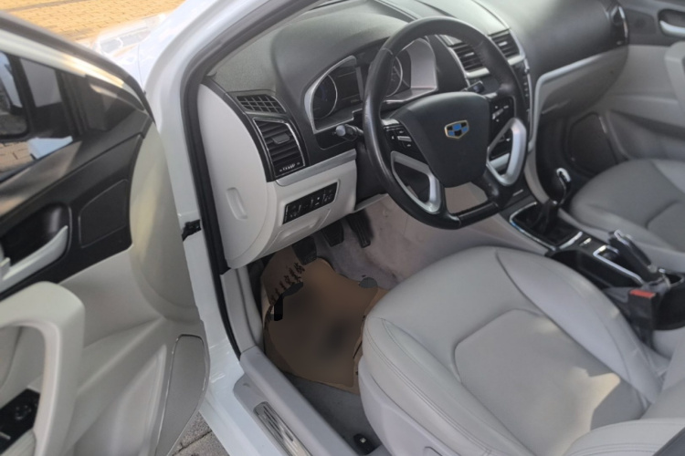 GEELY Emgrand 2015 #16 GEELY Emgrand 2015 car image #16