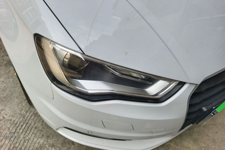 Audi A3 2016 car image #8