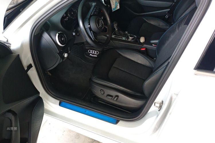 Audi A3 2019 car image #18