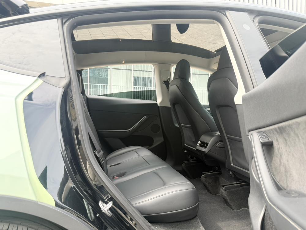 Tesla Model Y 2021 #21 Tesla Model Y 2021 صورة سيارة #21