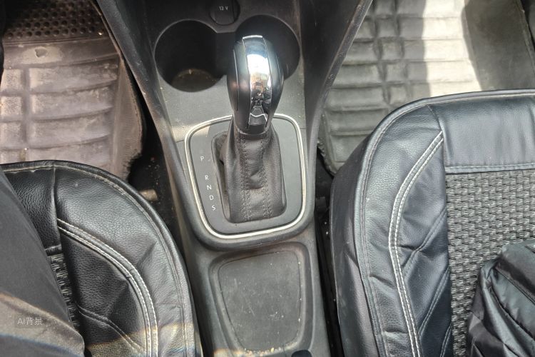 Volkswagen Polo 2018 صورة سيارة #16