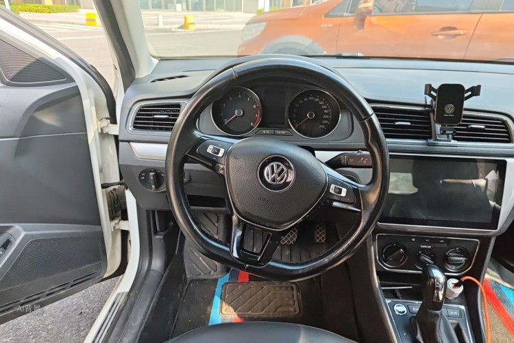 Volkswagen Lavida 2017 imagem de carro #12