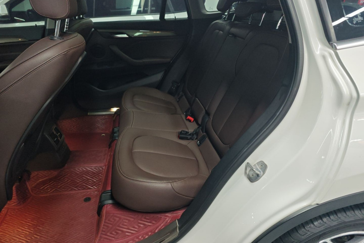 BMW X1 2018 imagen de coche #17