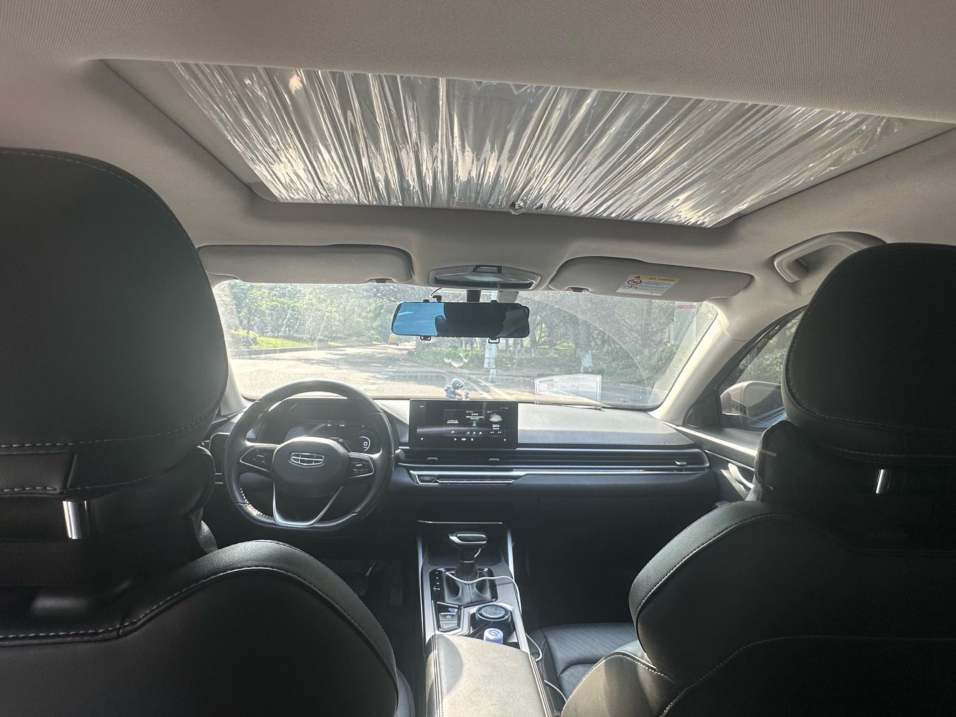 GEELY Emgrand 2023 imagen de coche #8