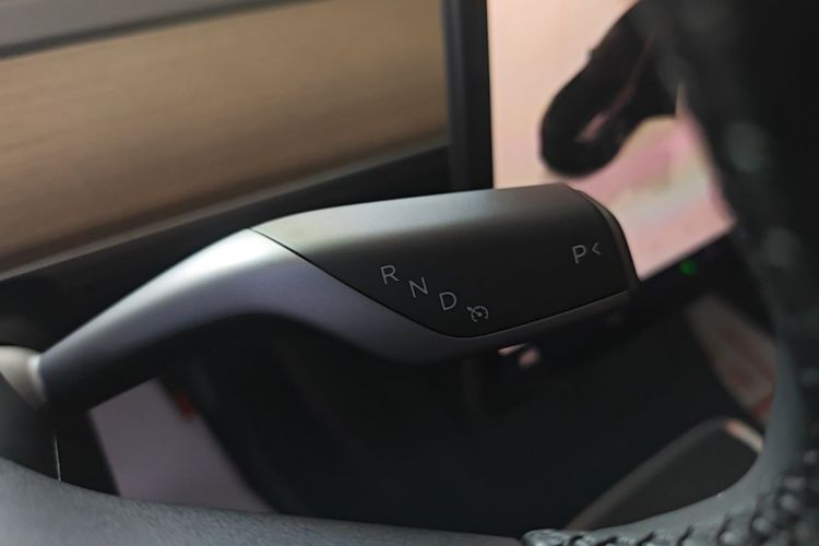 Tesla Model 3 2023 immagine di auto #14