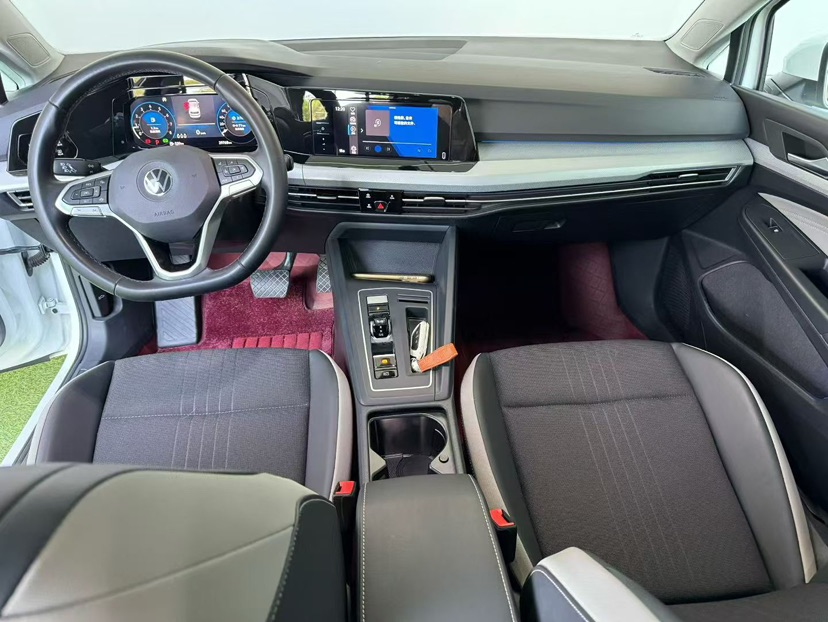 Volkswagen Golf 2022 immagine di auto #4
