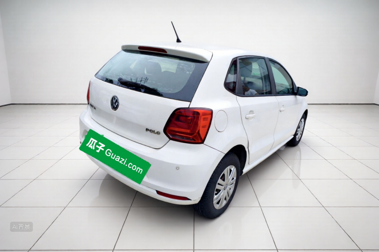 Volkswagen Polo 2015 car image #7