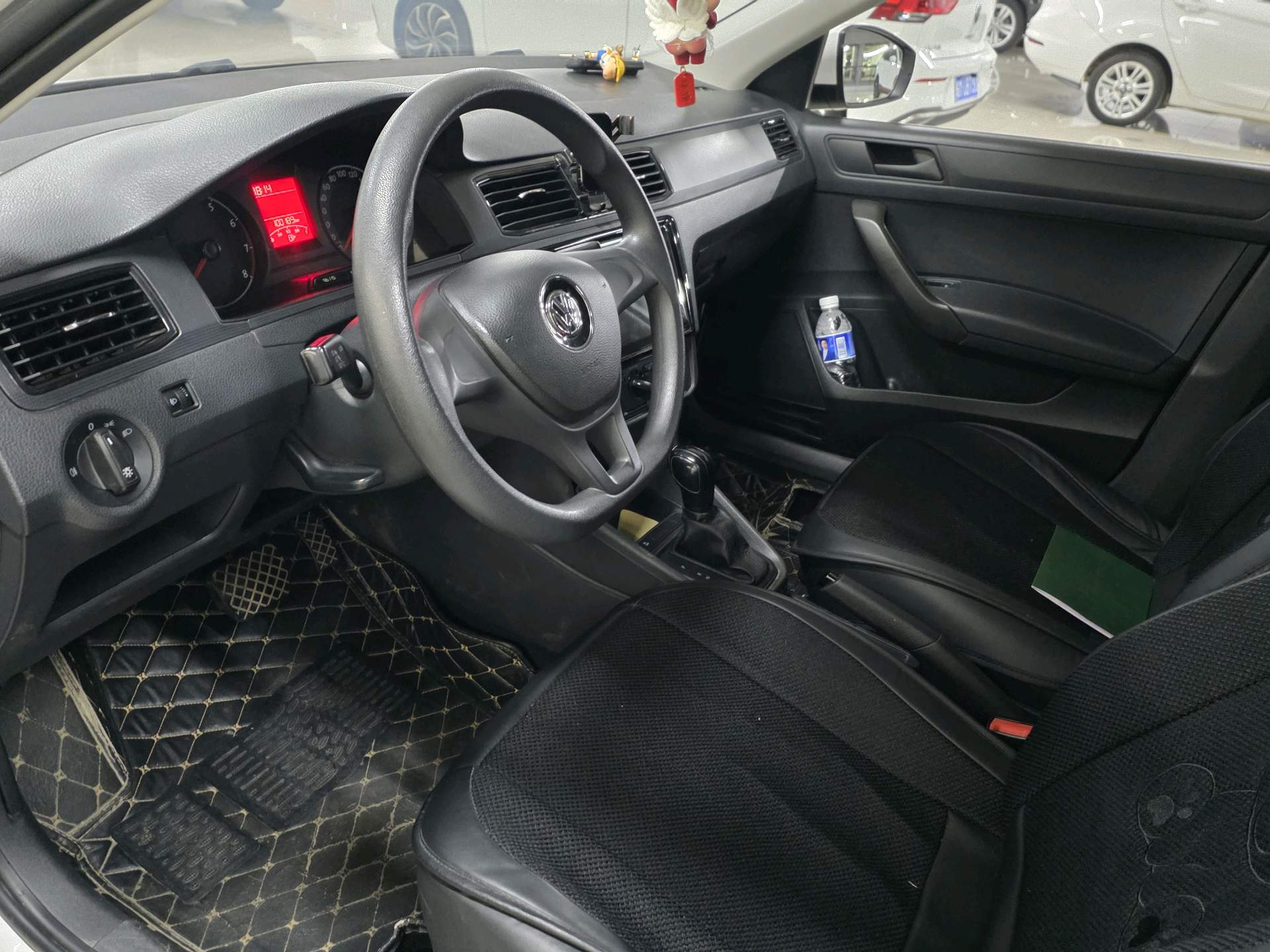 Volkswagen Santana 2019 #7 Volkswagen Santana 2019 صورة سيارة #7