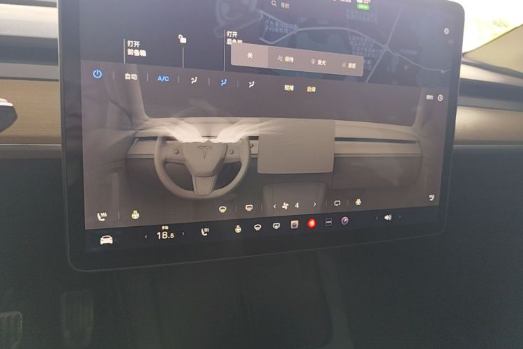 Tesla Model Y 2021 car image #17