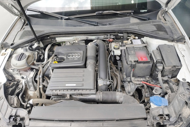 Audi A3 2019 car image #20