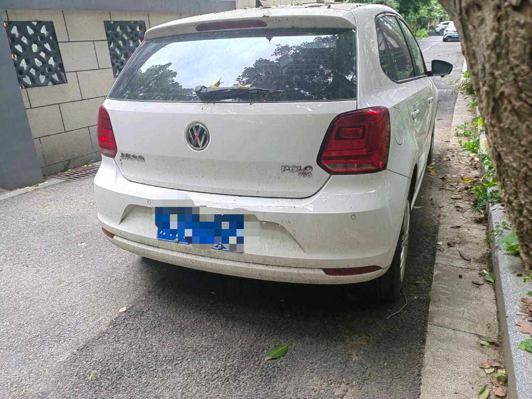 Volkswagen Polo 2016 car image #2