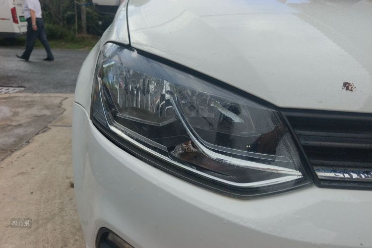 Volkswagen Polo 2017 car image #8